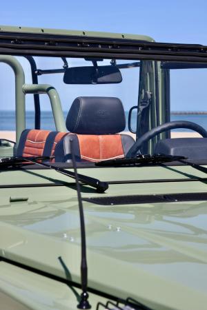 Mercedes-Benz 250 GD Wolf by Legacy Overland 1990 года 